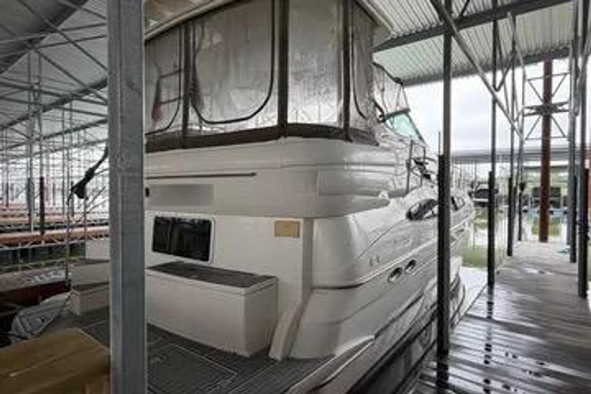 Used 2003 Cruisers Yachts  405 Express Motoryacht