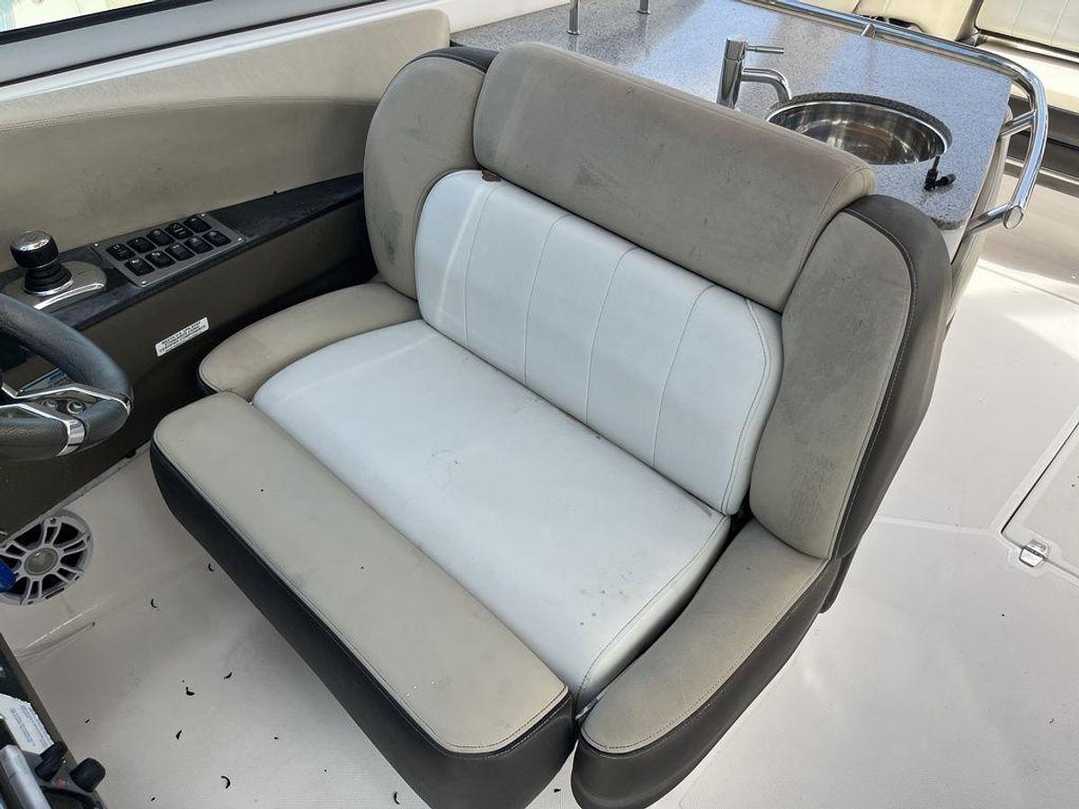 Used 2014 Regal 3200