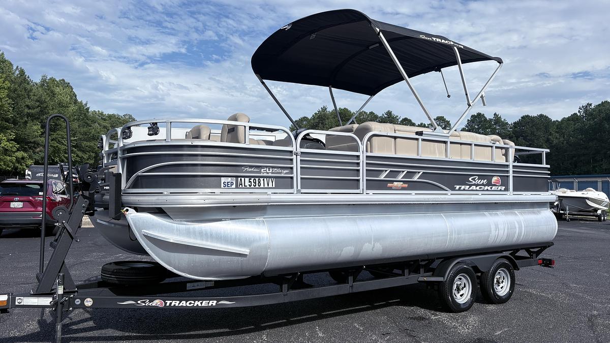 Used 2023 Suntracker Fishing Barge 20DL