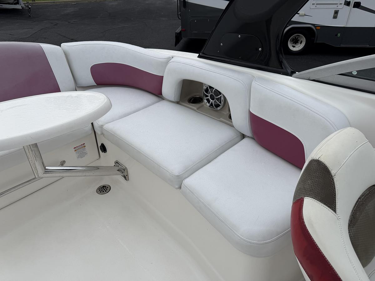 Used 2012 Chaparral 264 Sunesta