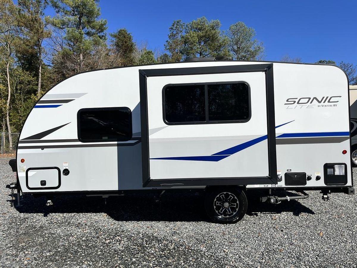 Used 2022 Venture RV M169VRK