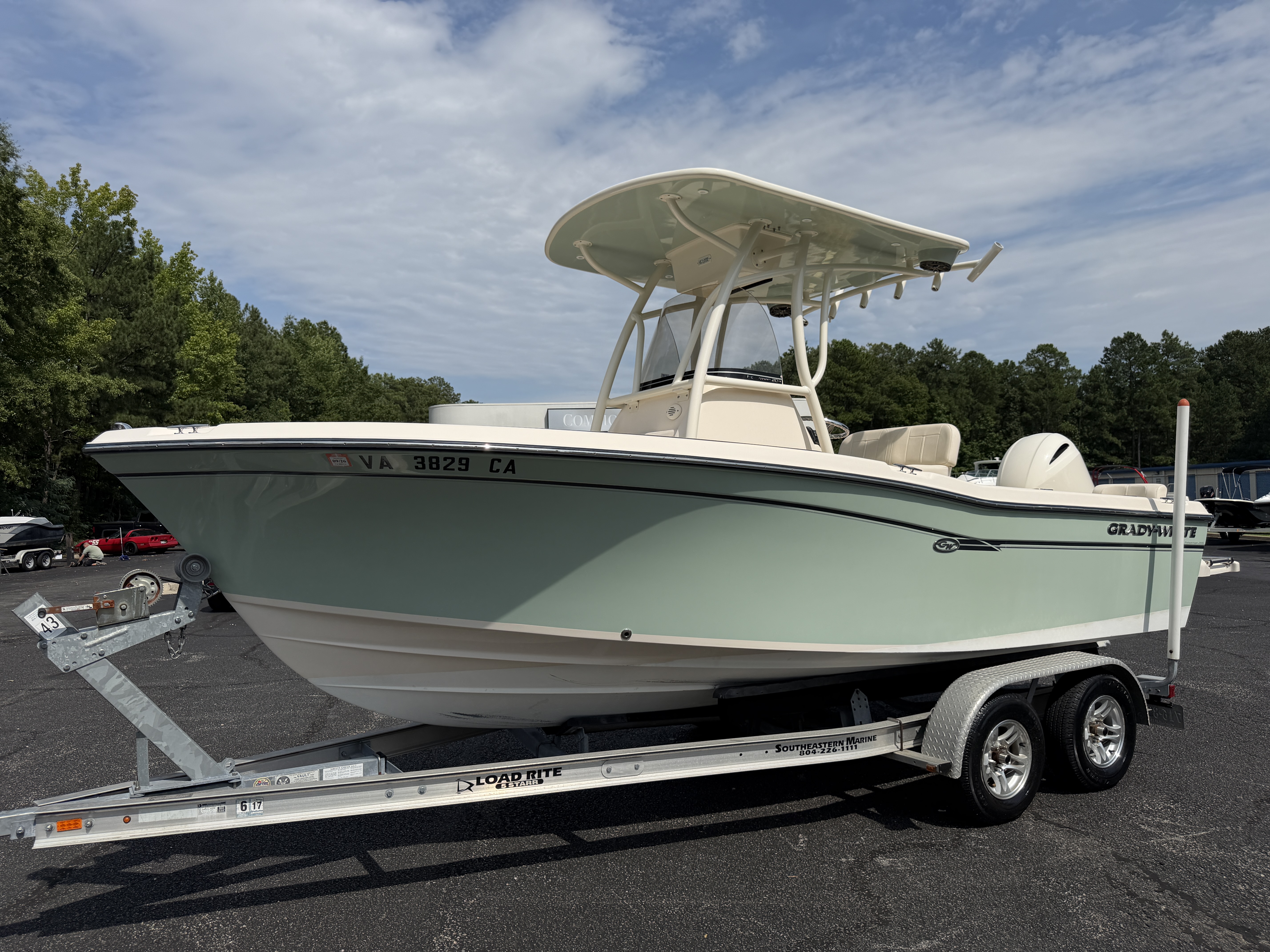 Used 2017 Grady White Fisherman 209