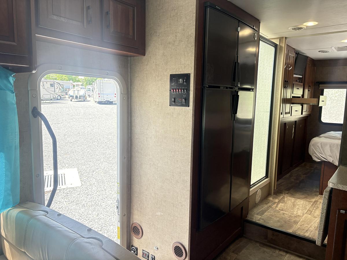 Used 2017 Forest River Forester 2861DS