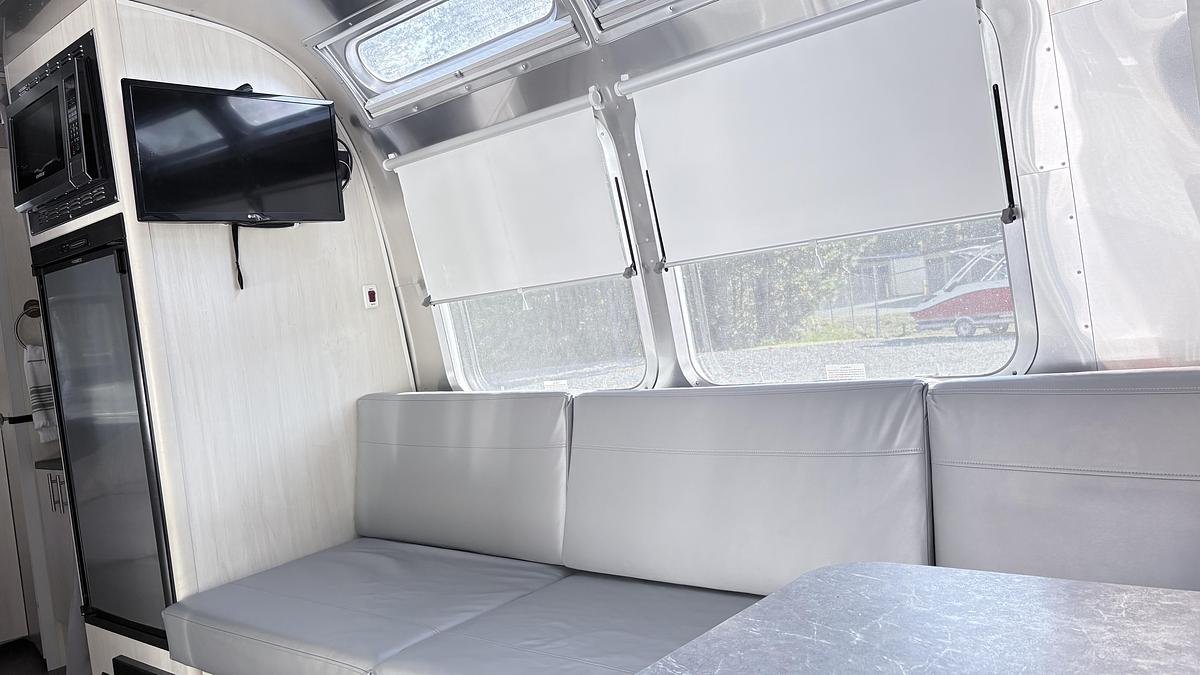 Used 2021 AIRSTREAM Flying Cloud 23CB
