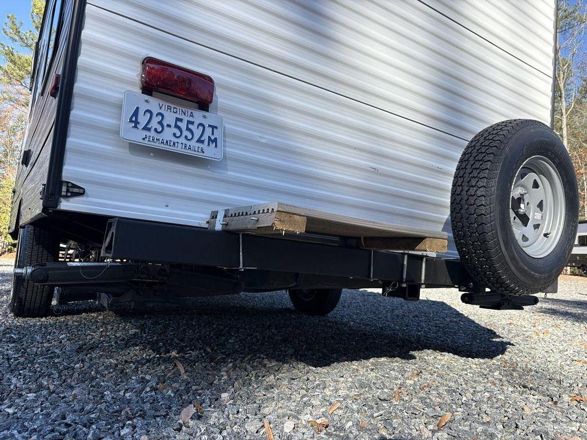 Used 2024 Coleman RV Lantern 17B