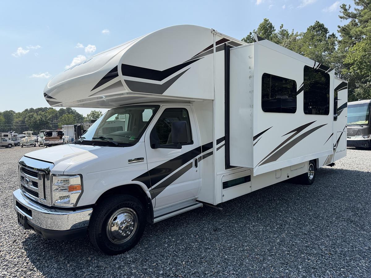 Used 2019 Jayco Greyhawk
