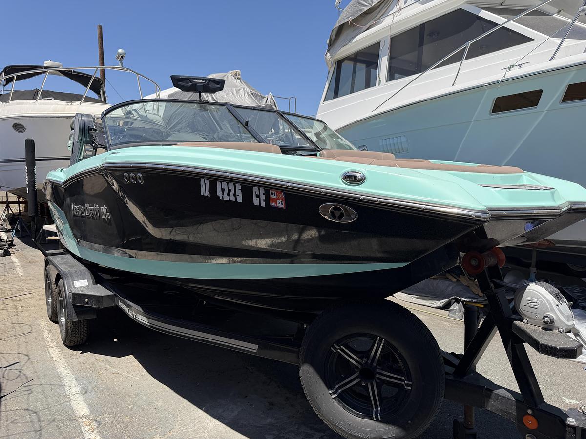 Used 2022 Mastercraft NXT 20