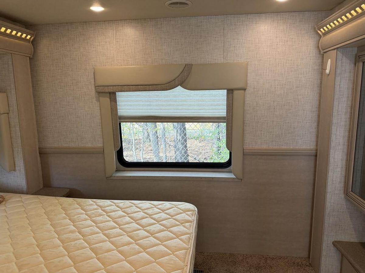 Used 2020 Newmar Bay Star Sport 3008