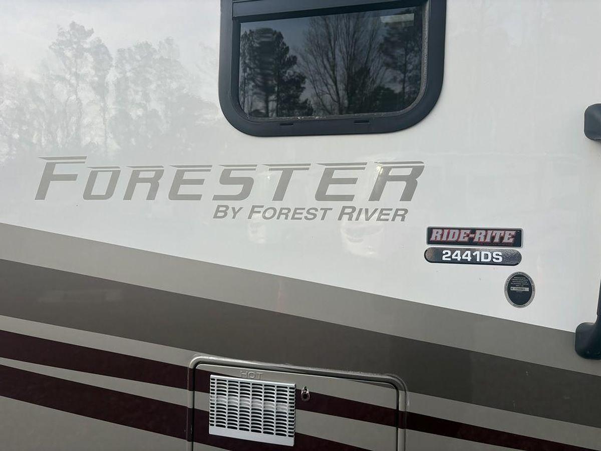 2021 Forest River Forester Classic 2441DS Ford Chassis