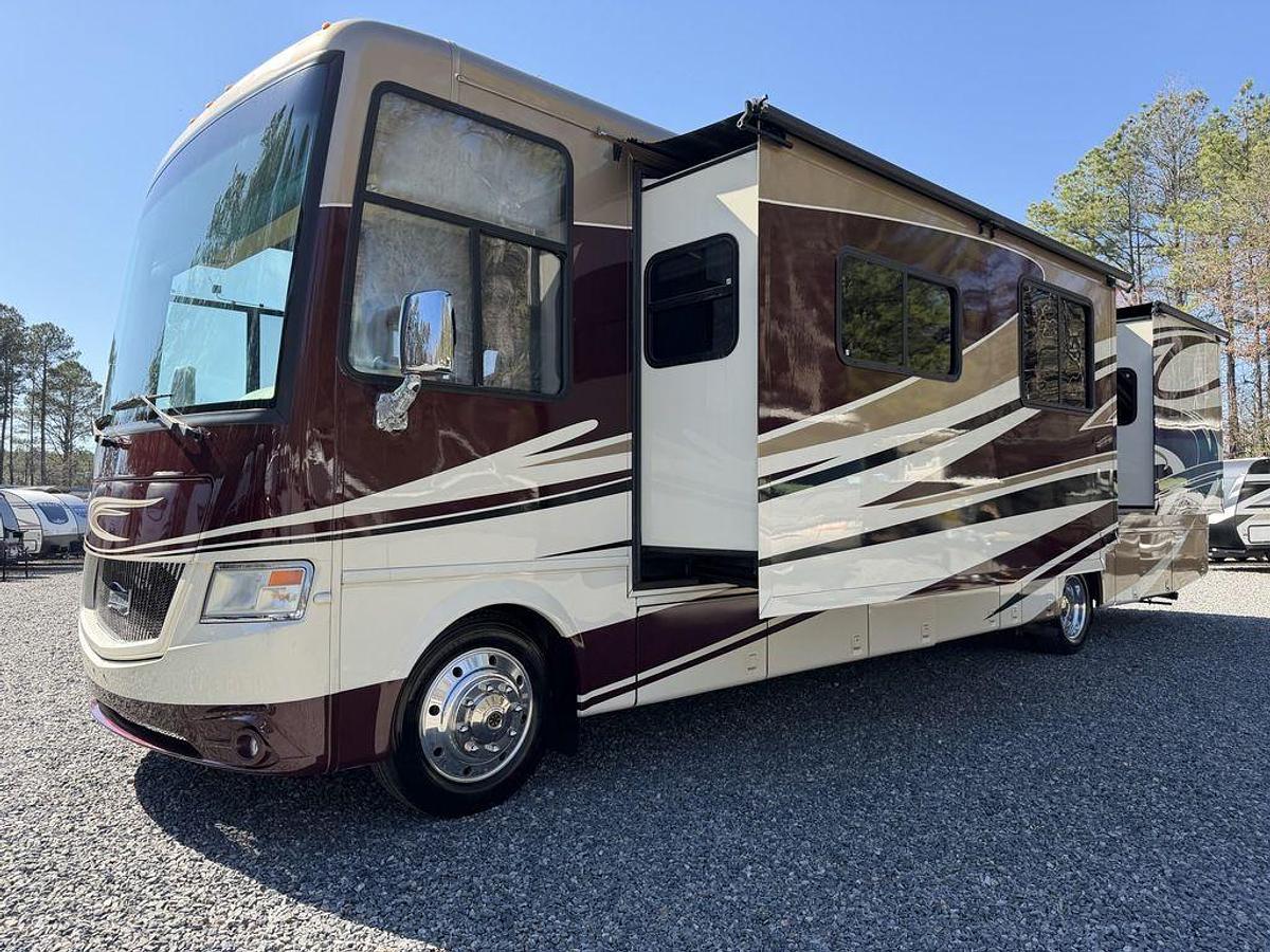 Used 2014 Newmar Canyon Star 3953