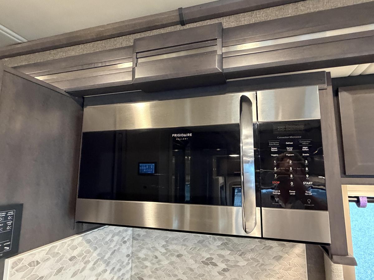 Used 2021 Thor Venetian