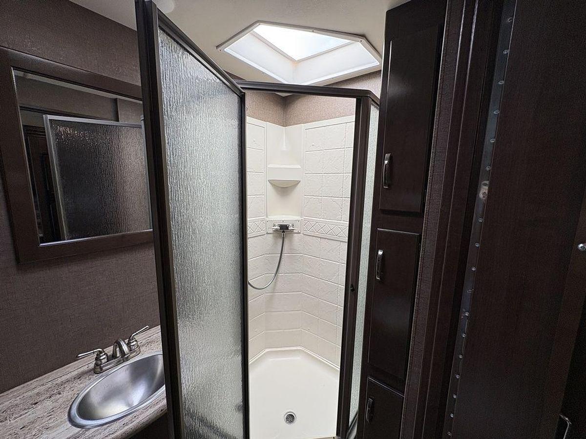 Used 2017 Thor Motor Coach A.C.E. 30.4