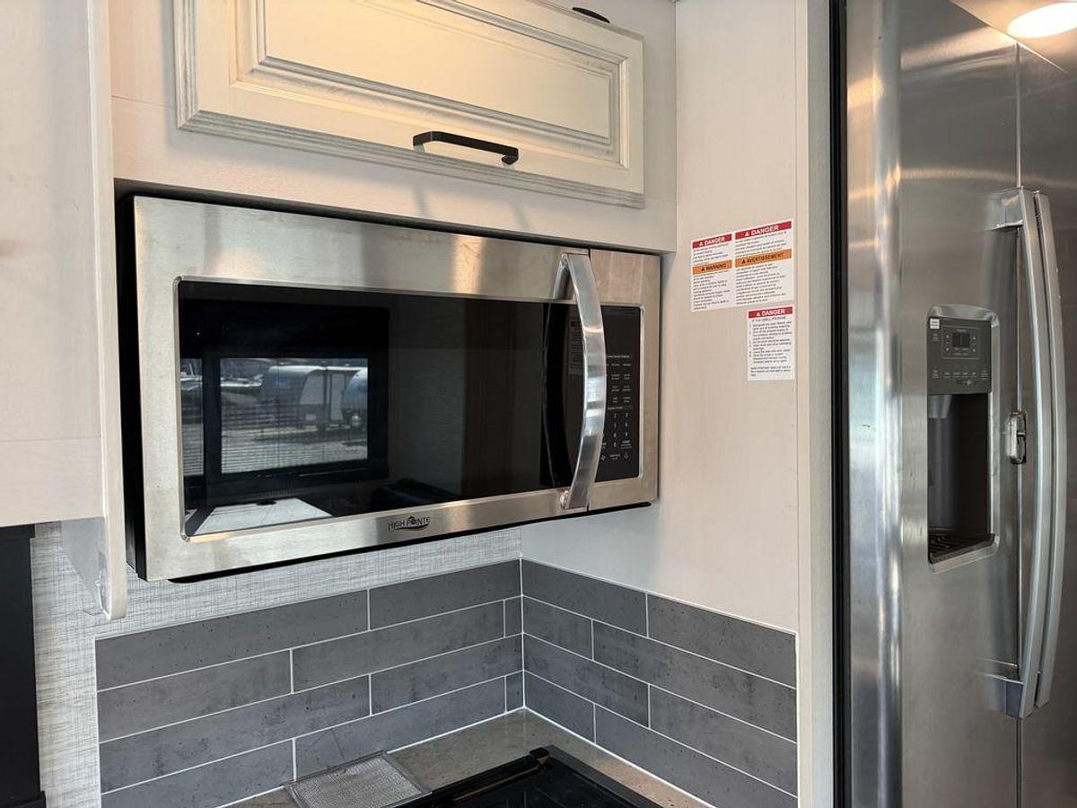 Used 2024 Jayco Precept 36A
