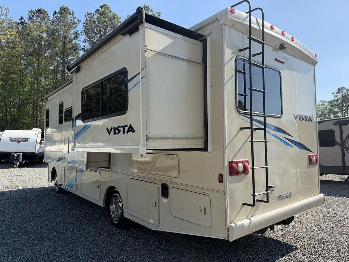 Used 2018 Winnebago Vista 27PE