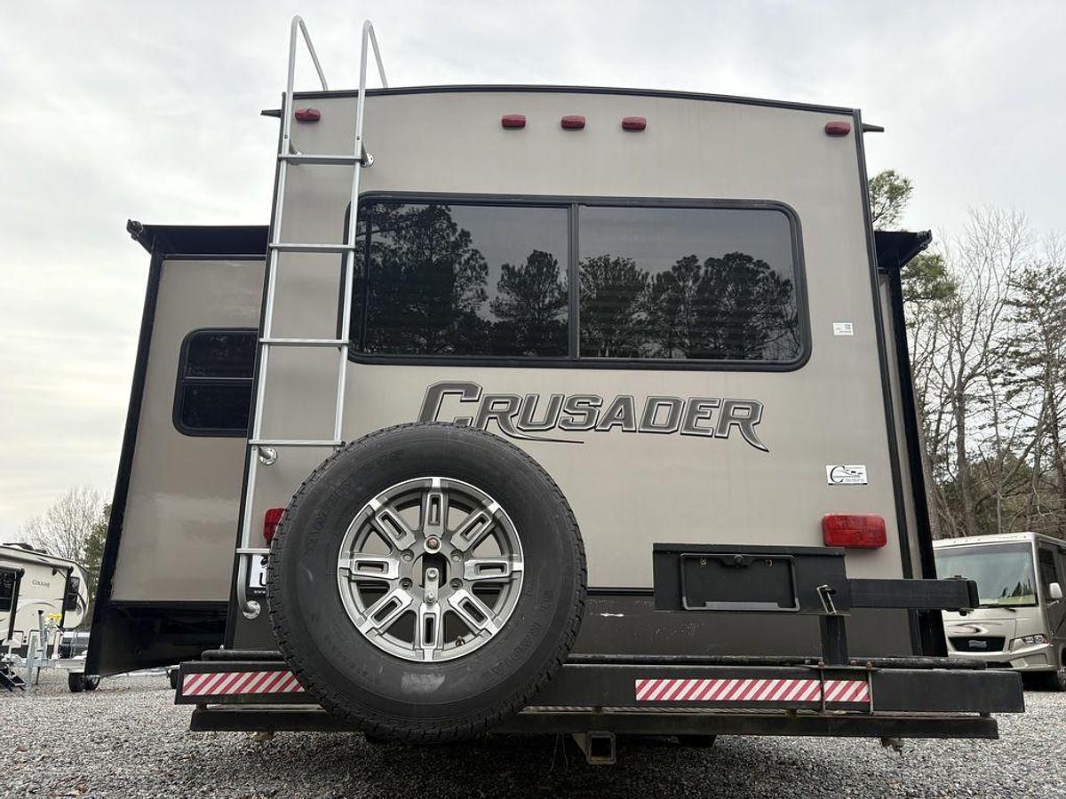 Used 2015 Prime Time Crusader 295RST