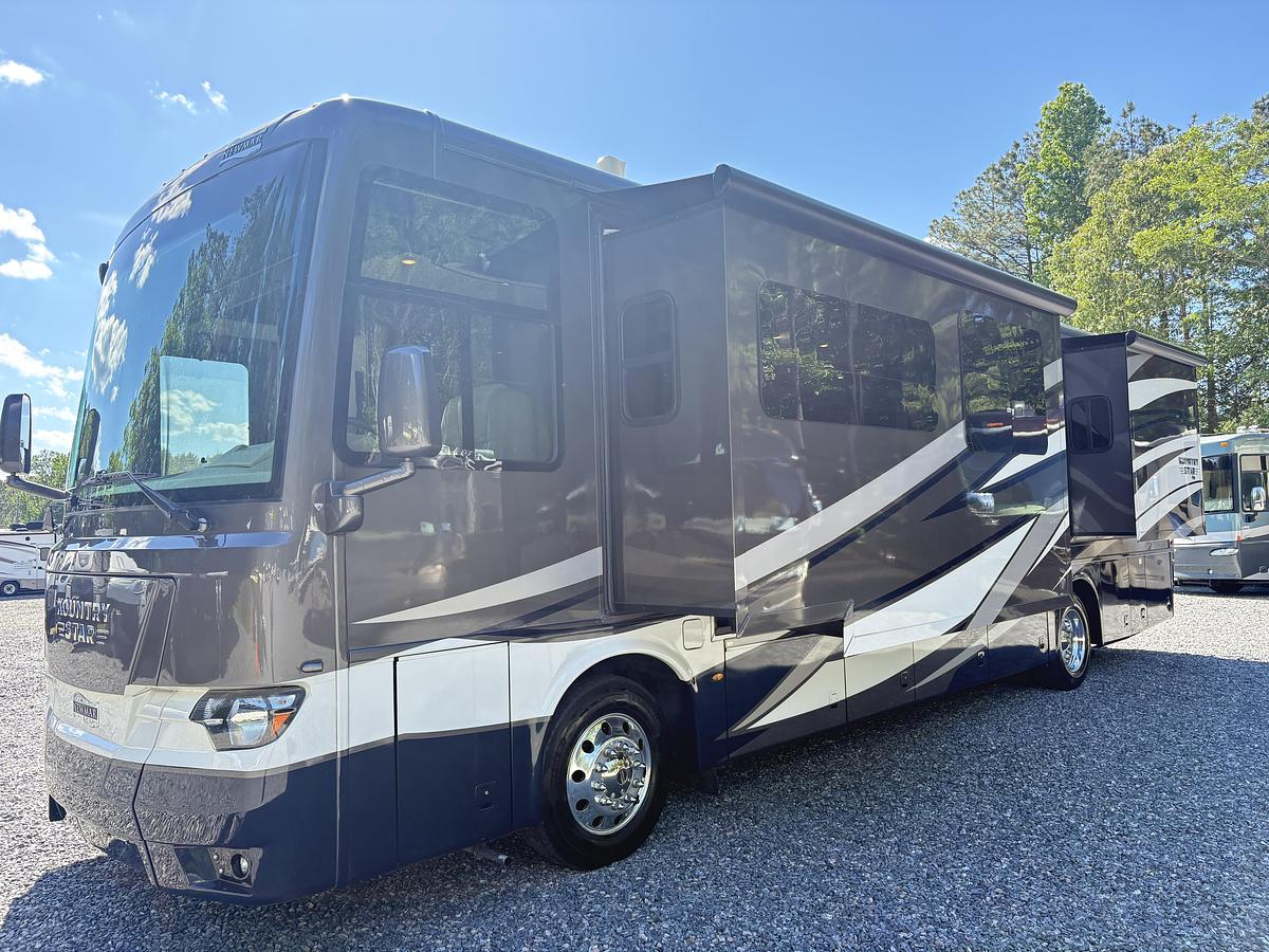 Used 2021 Newmar Kountry Star 3717