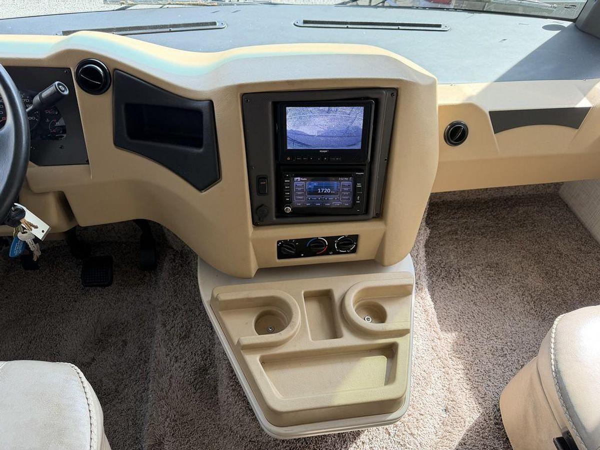 Used 2020 Newmar Bay Star Sport 3008