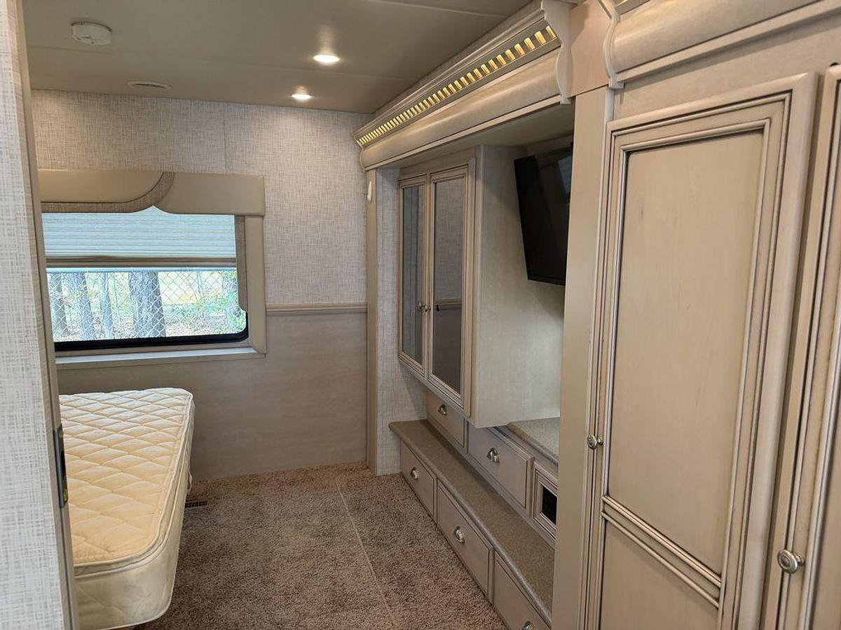 Used 2020 Newmar Bay Star Sport 3008