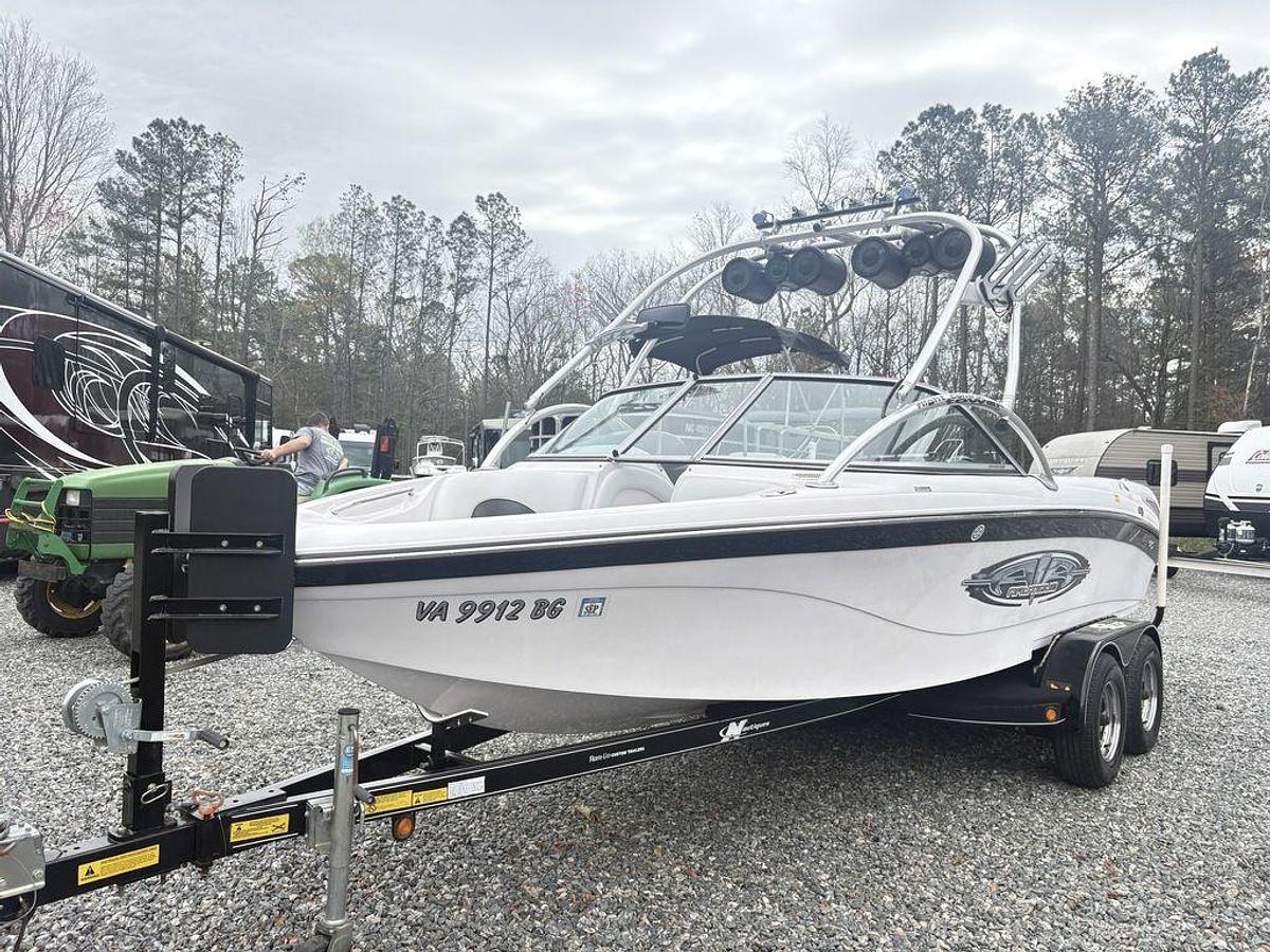 Used 2005 Correct Craft 2005 Nautique SV-211