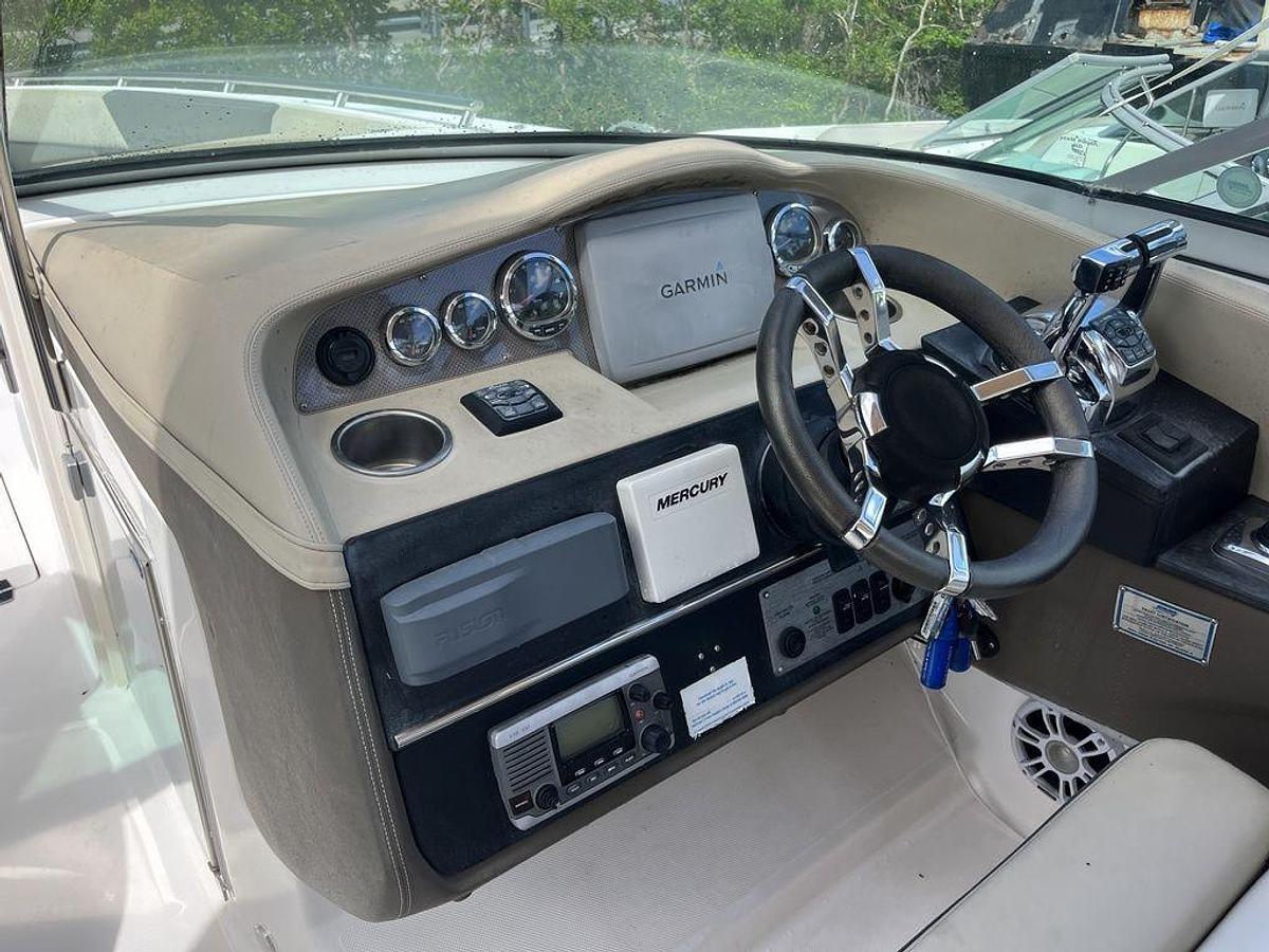 Used 2014 Regal 3200
