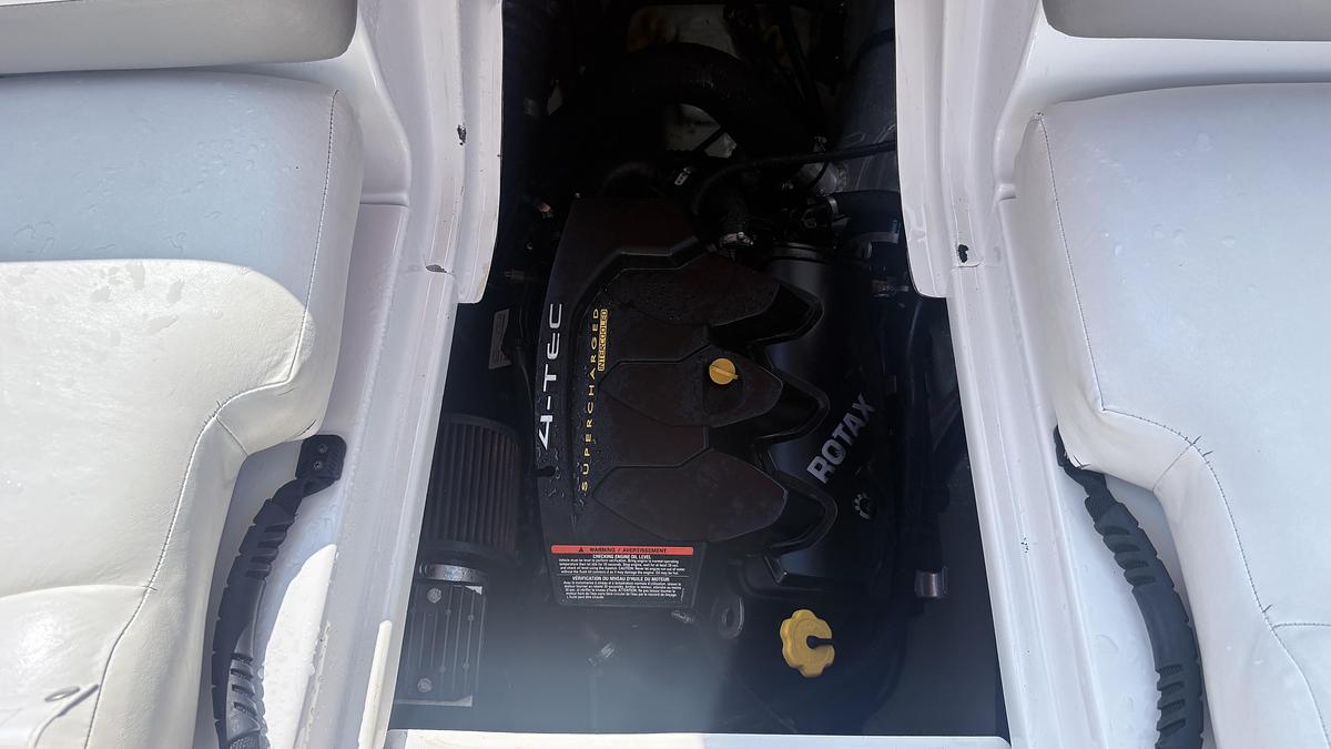 Used 2011 Sea Doo 180 Challenger SE W/TWR