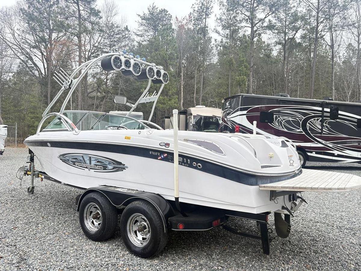 Used 2005 Correct Craft 2005 Nautique SV-211