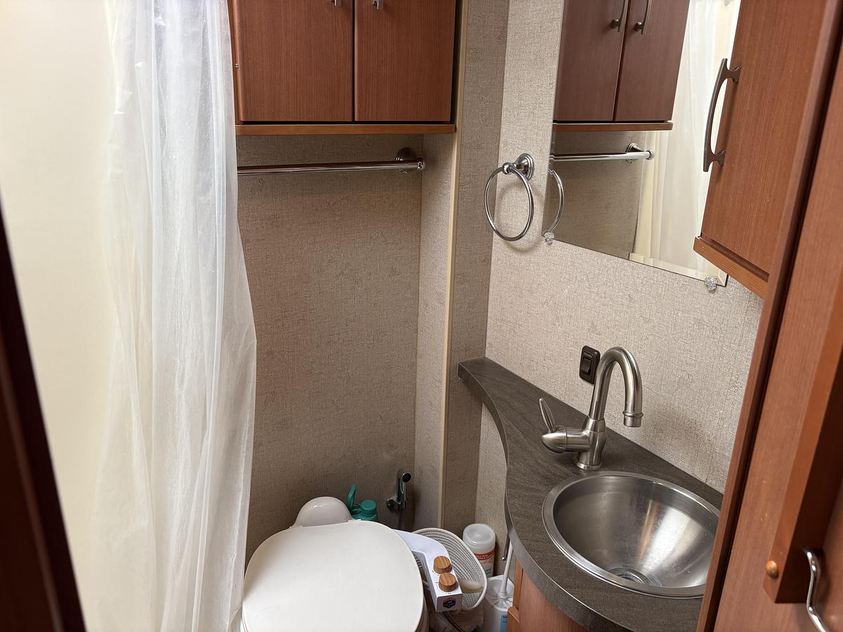 Used 2013 Winnebago Vita 24G