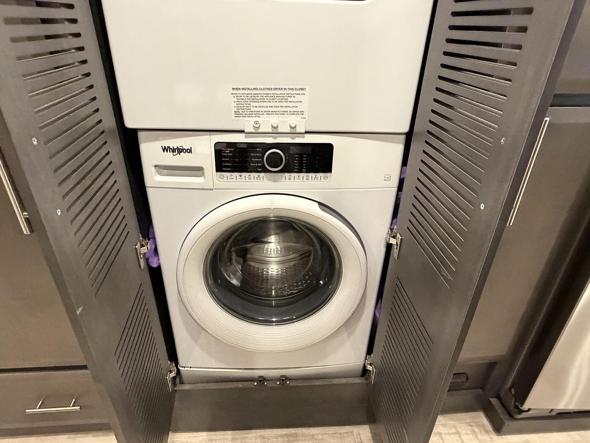 Used 2021 Thor Venetian
