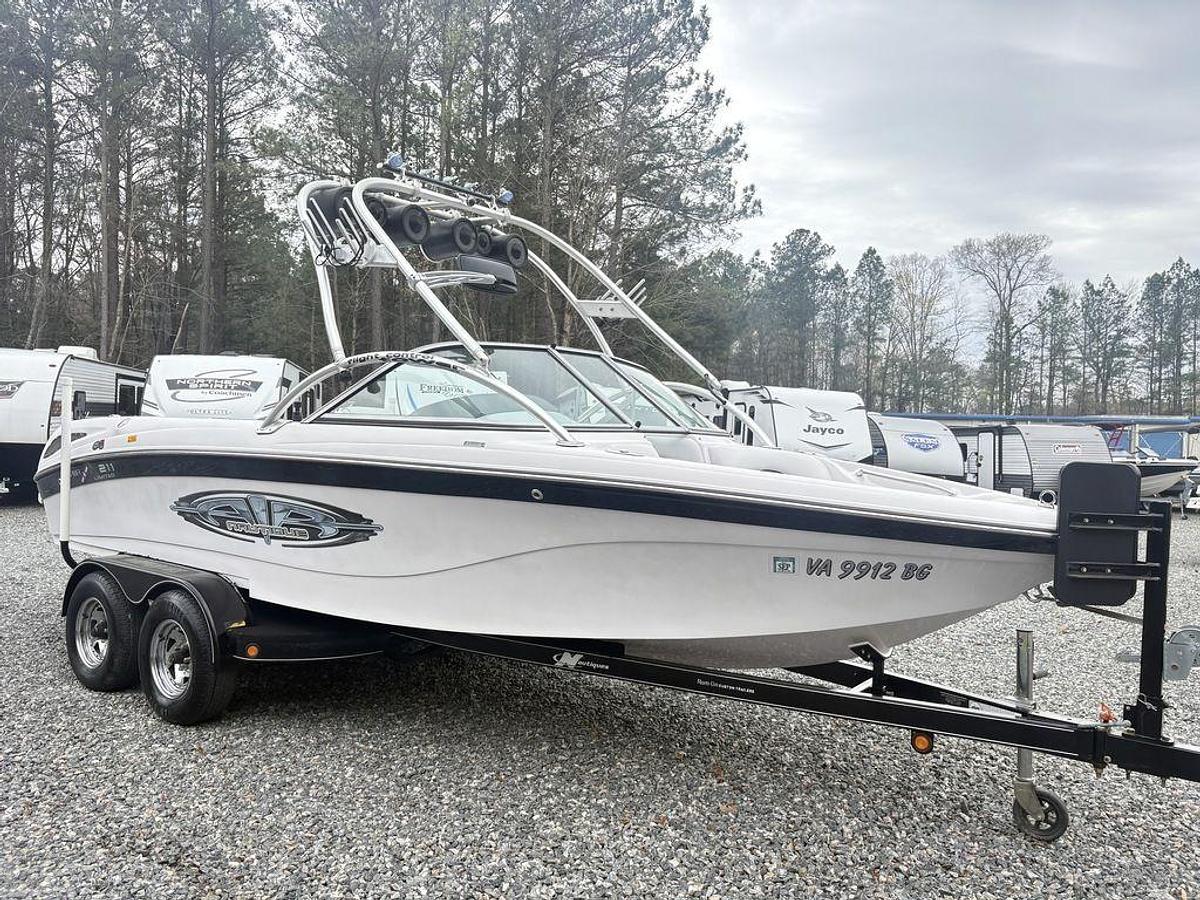 Used 2005 Correct Craft 2005 Nautique SV-211