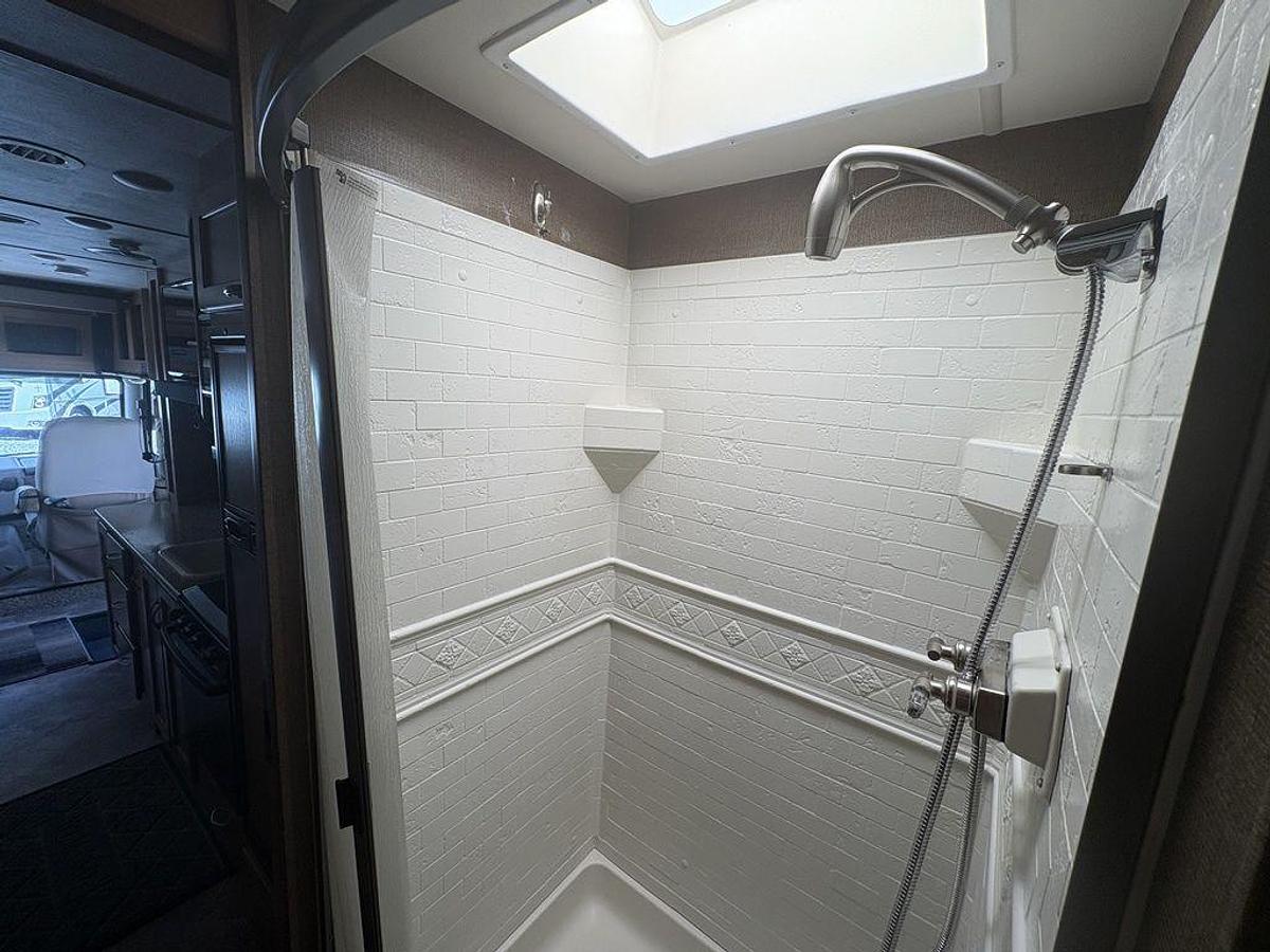 Used 2015 Thor Motor Coach A.C.E. 30.1