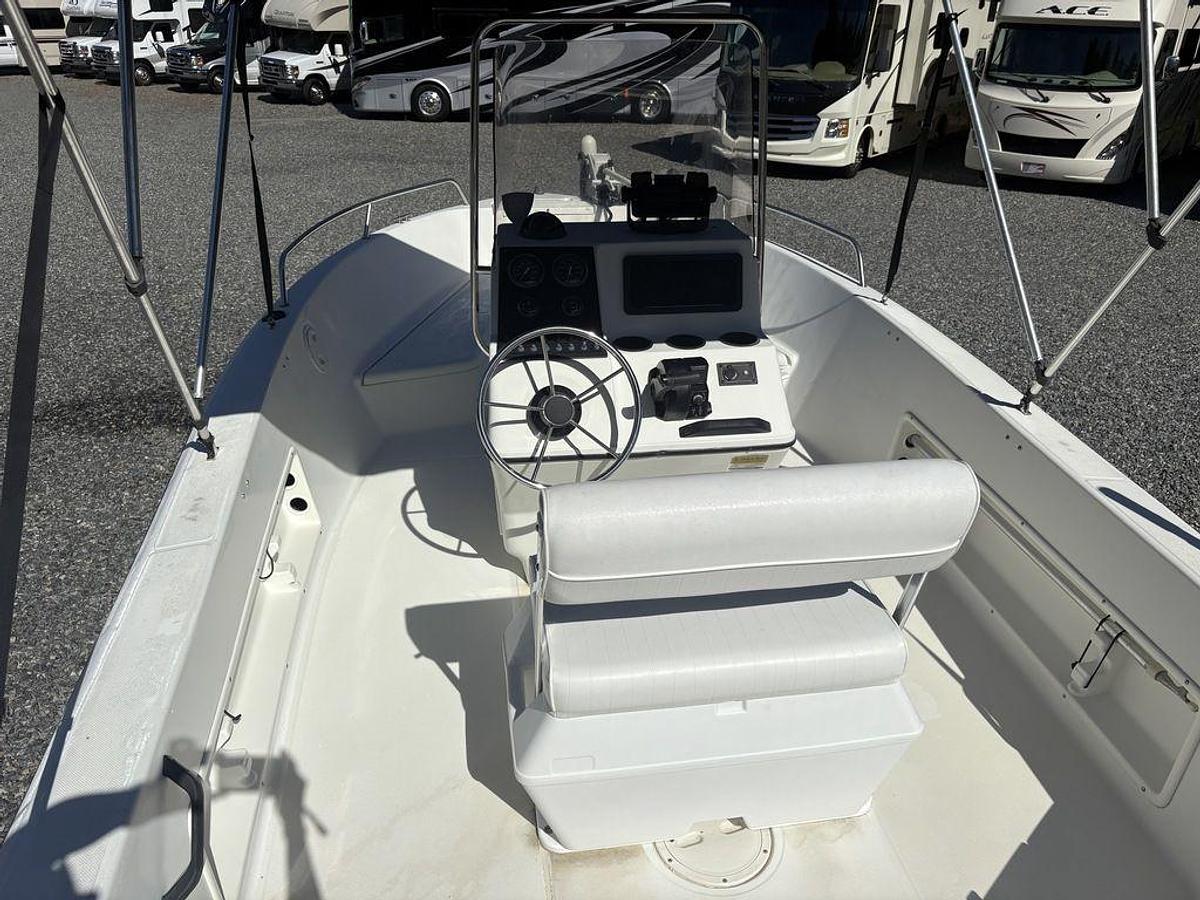 Used 2000 HydraSports Sea Horse 180