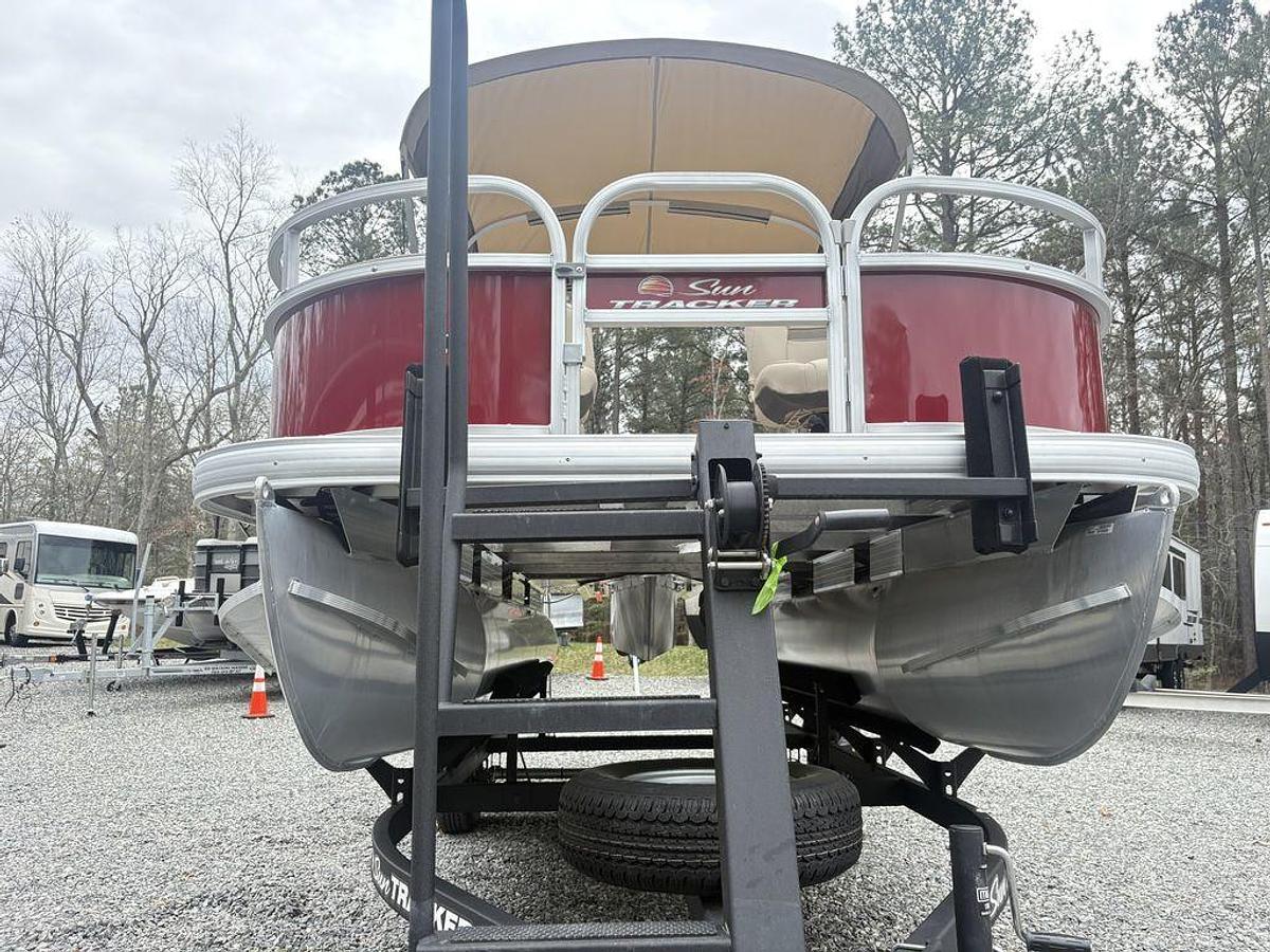 Used 2025 Sun Tracker Bass Buggy® 18 DLX