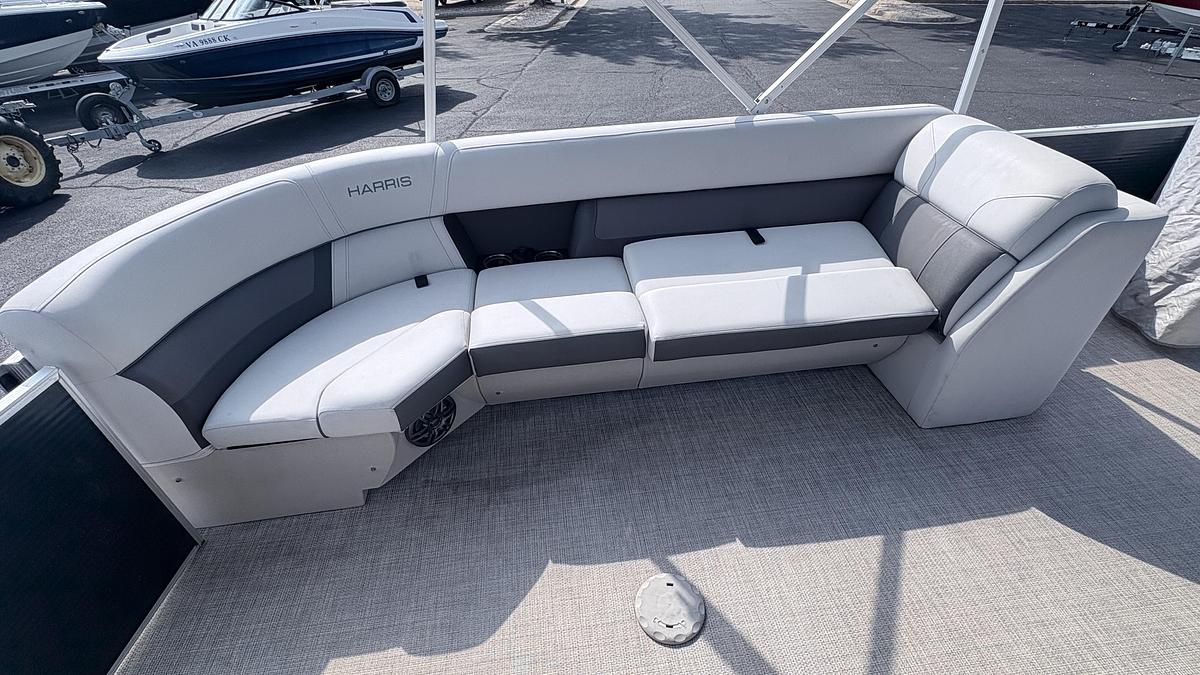 Used 2022 Harris Cruiser 250
