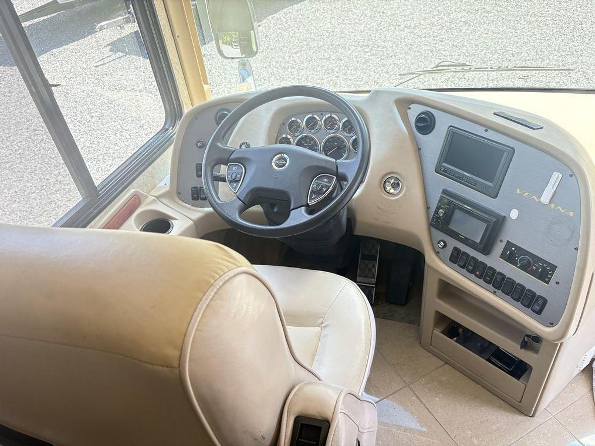Used 2010 Newmar Ventana M-4333