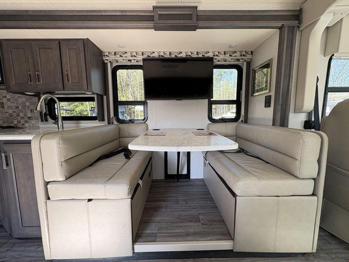Used 2023 Thor Motor Coach Miramar 34.6