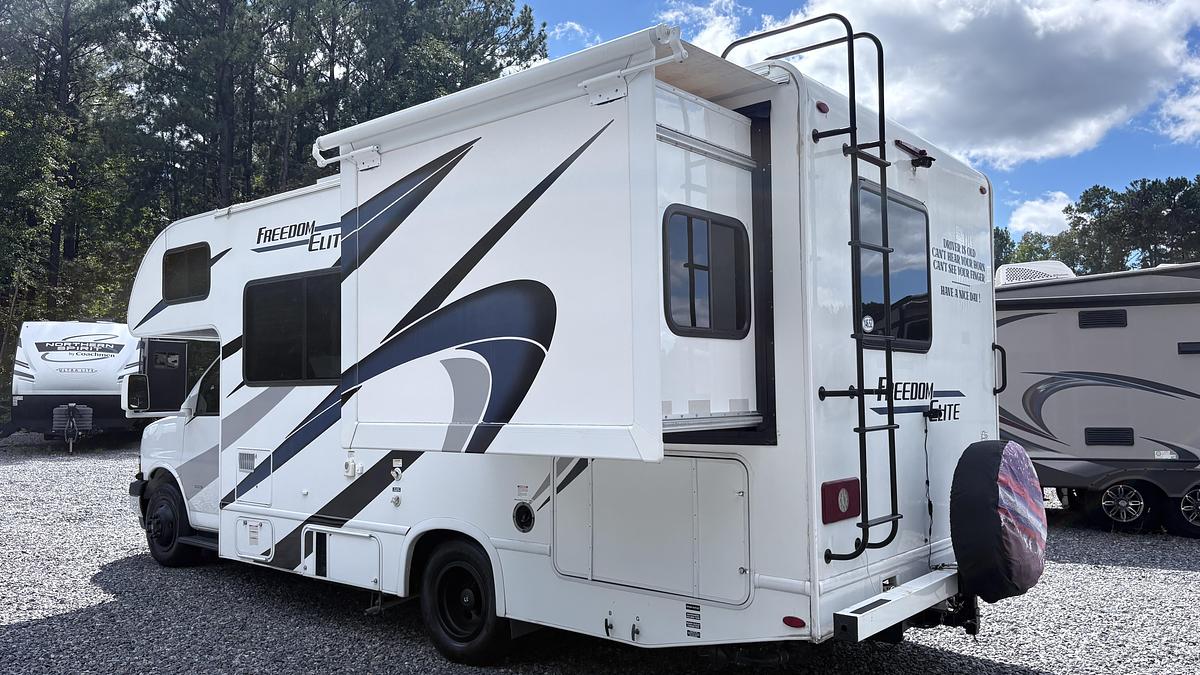 Used 2020 Thor Freedom Elite M-22FE