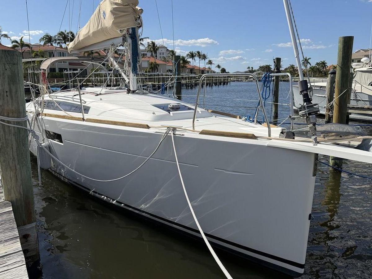 Used 2015 Jeanneau Sun Odyssey 349