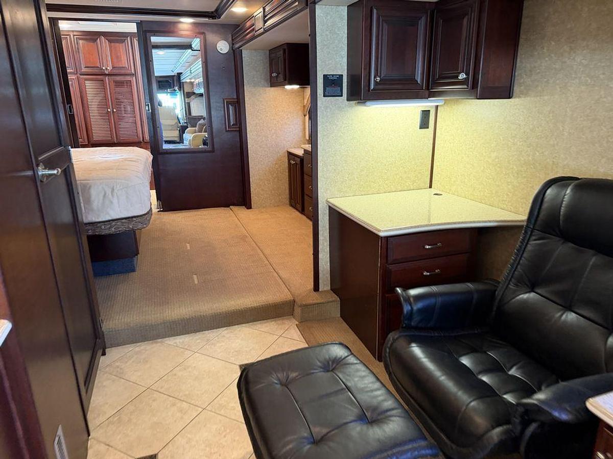 Used 2008 Fleetwood Revolution 42K