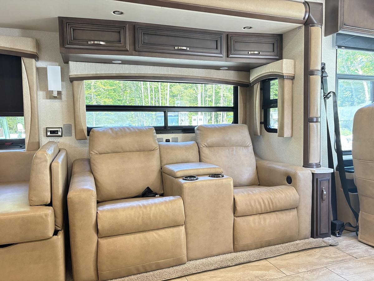 Used 2021 Newmar Kountry Star 3717
