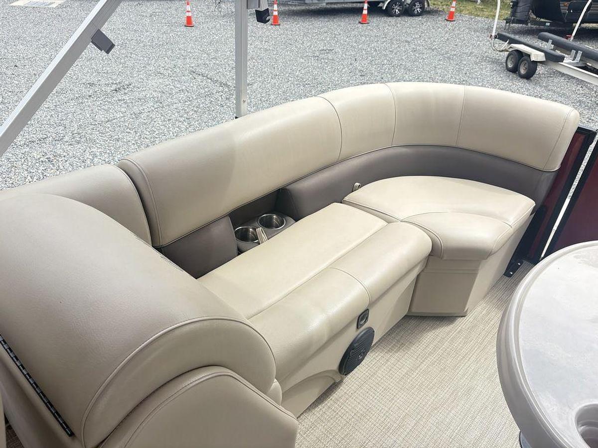 Used 2022 Bentley Pontoons Bentley 220 Navigator