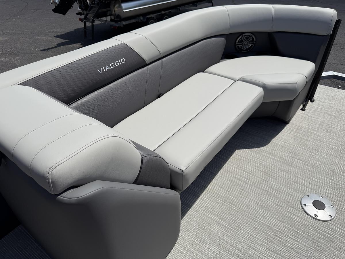 2027 Viaggio Lago V-22U