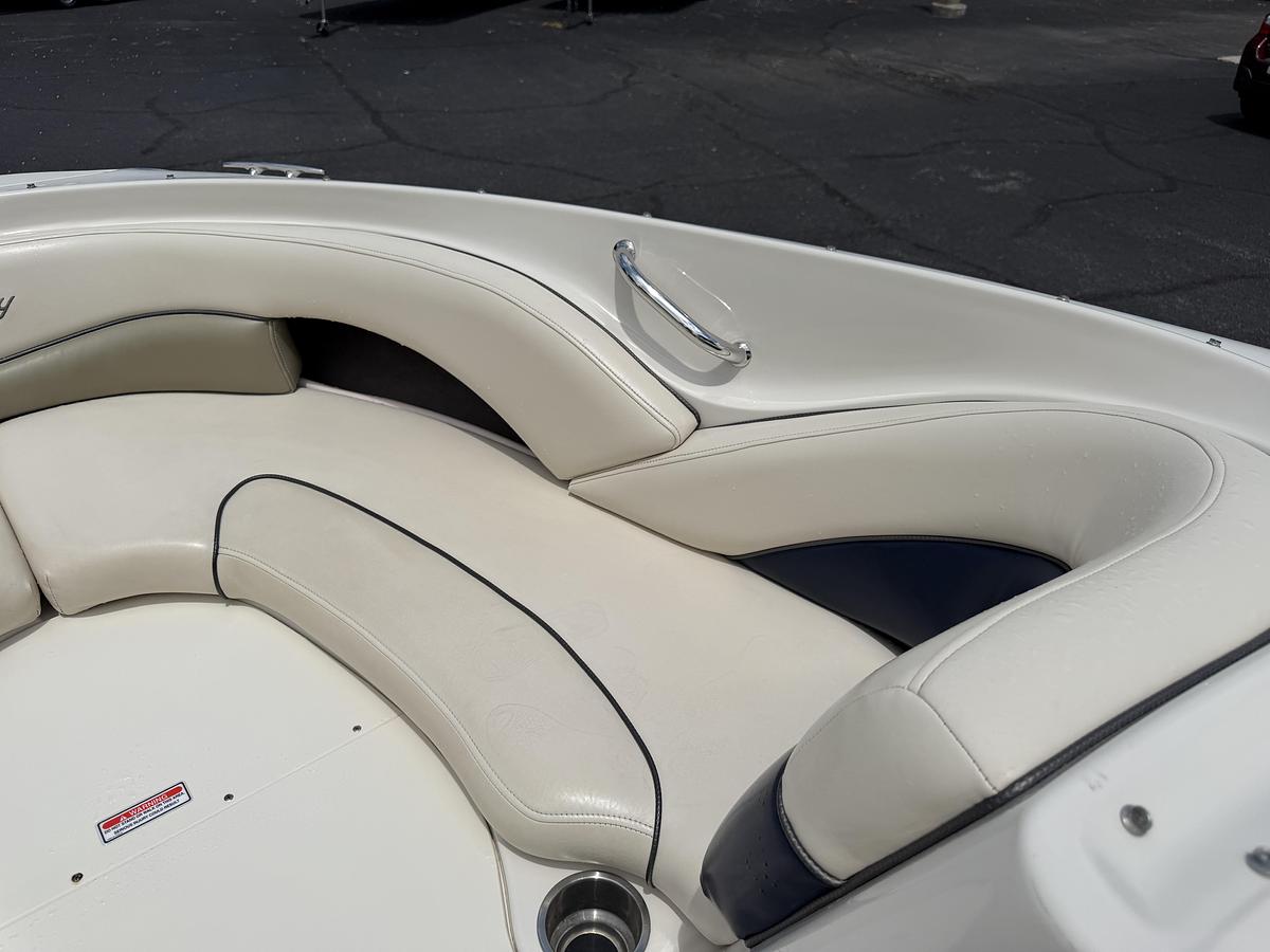 Used 2005 Sea Ray 220 Select