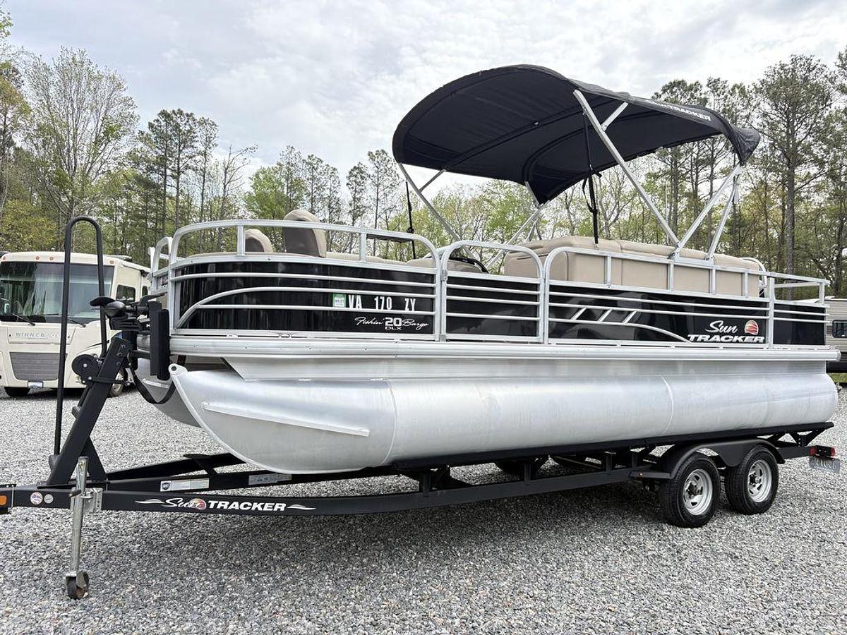 Used 2021 Tracker® Boats Fishin Barge 20 DLX