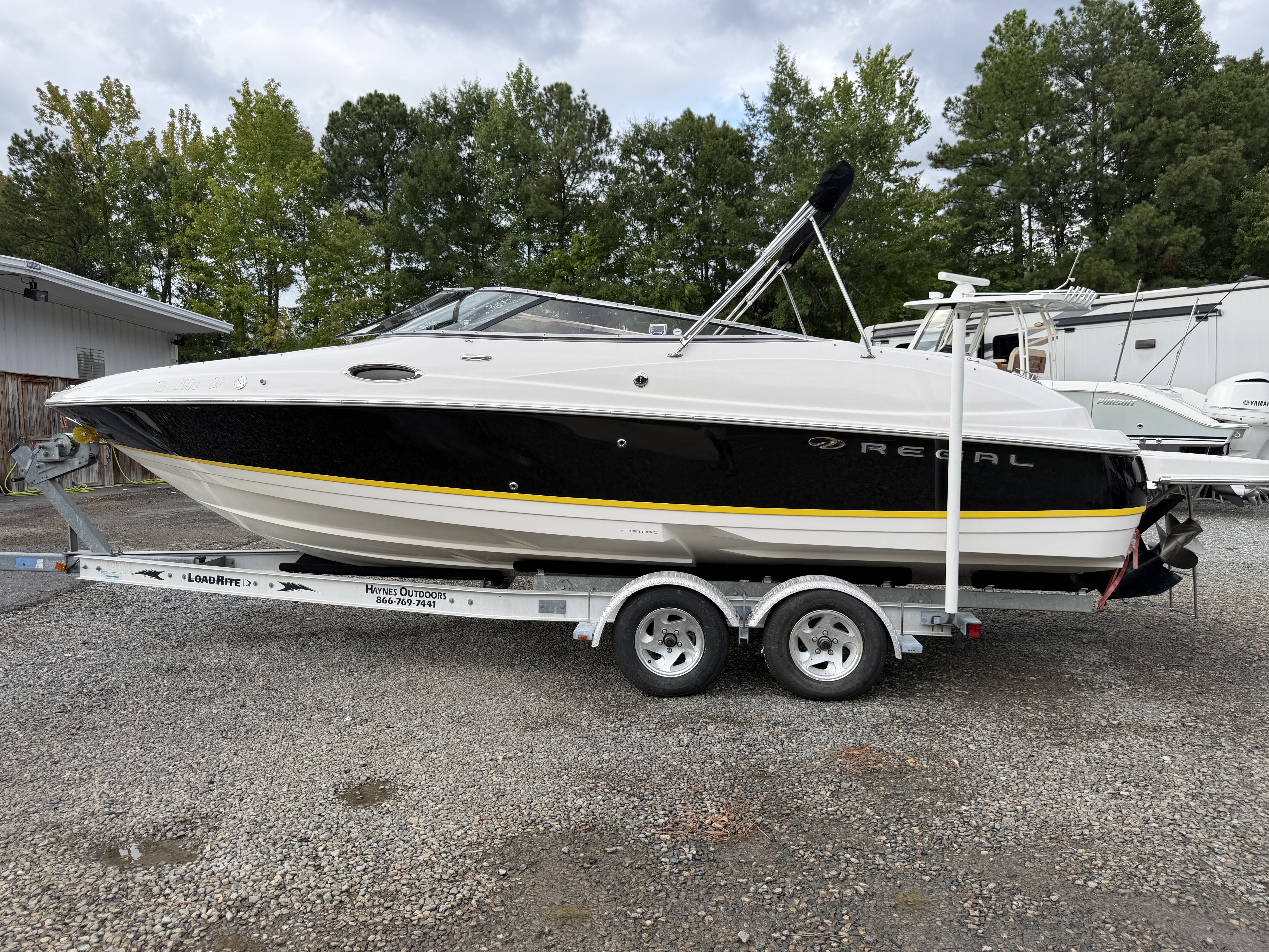 Used 2005 Regal 2400 #B-14F224T