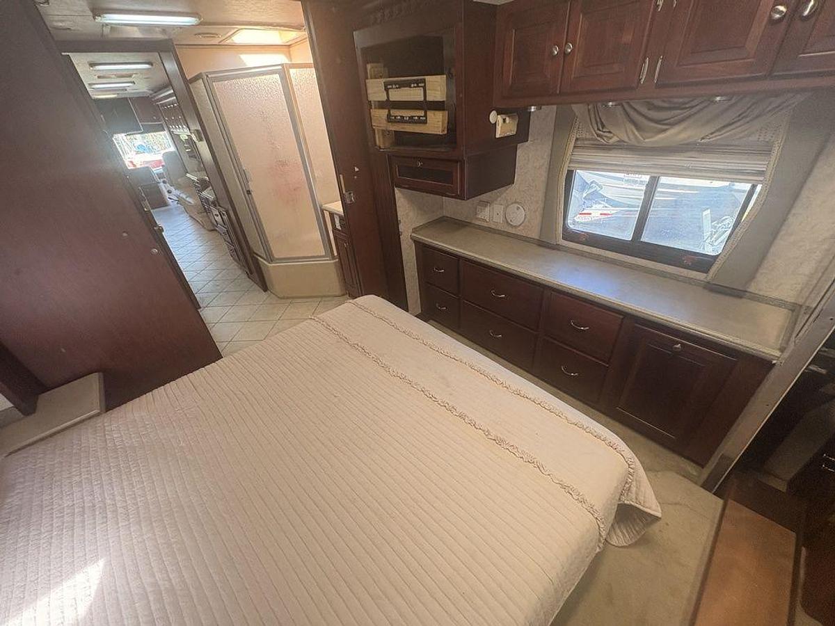 Used 2006 Tiffin Motorhomes Phateon 40 QSH