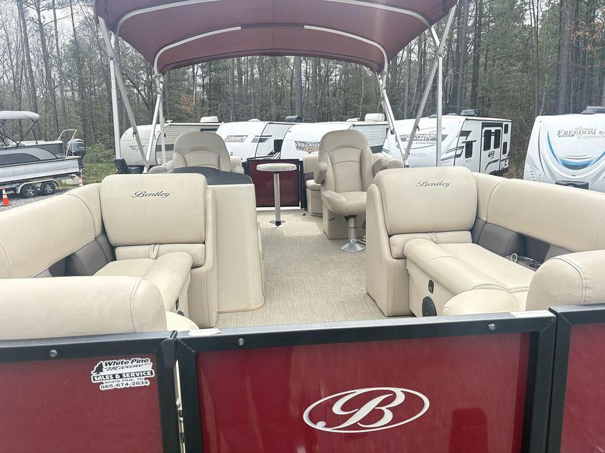 Used 2022 Bentley Pontoons Bentley 220 Navigator