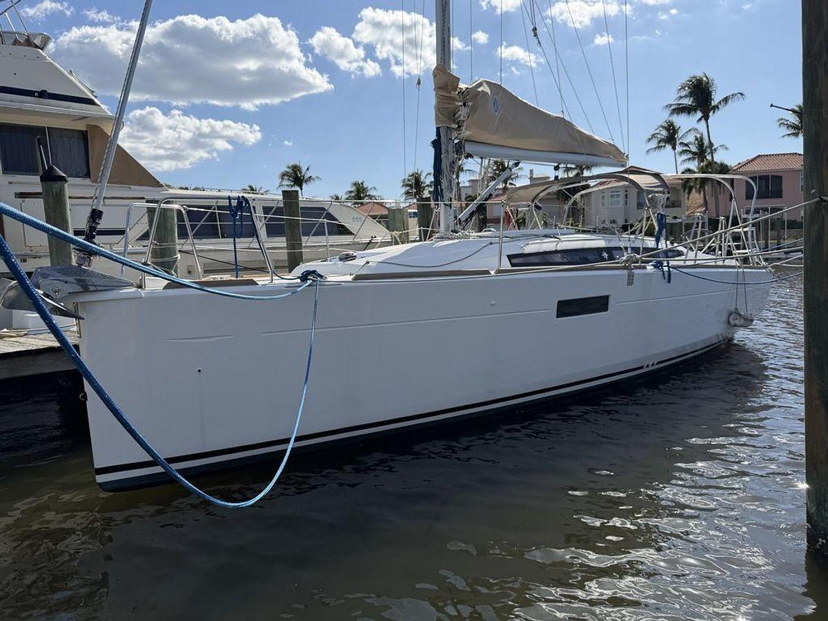 Used 2015 Jeanneau Sun Odyssey 349