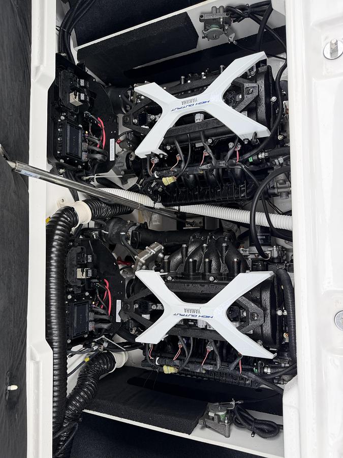 Used 2025 Yamaha Boats 222S