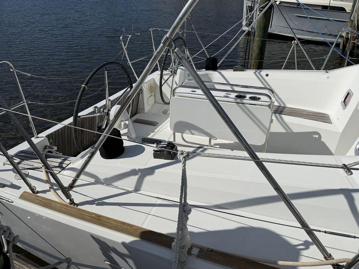 Used 2015 Jeanneau Sun Odyssey 349