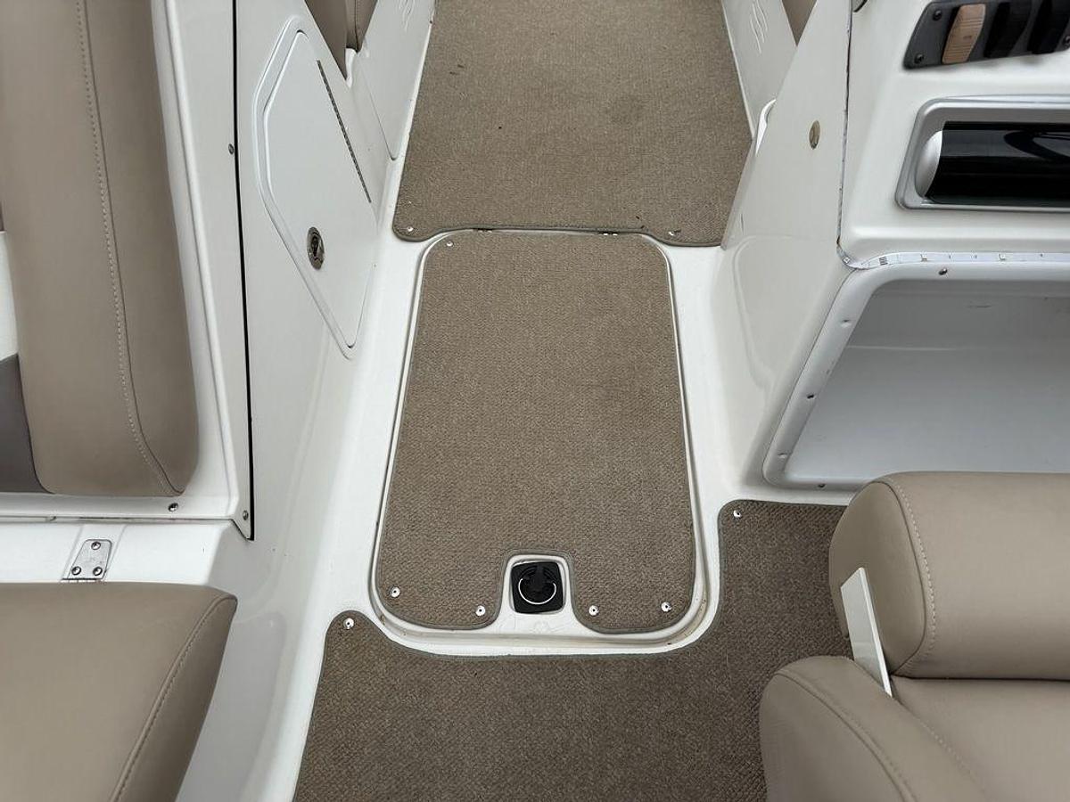 Used 2016 Hurricane SS202